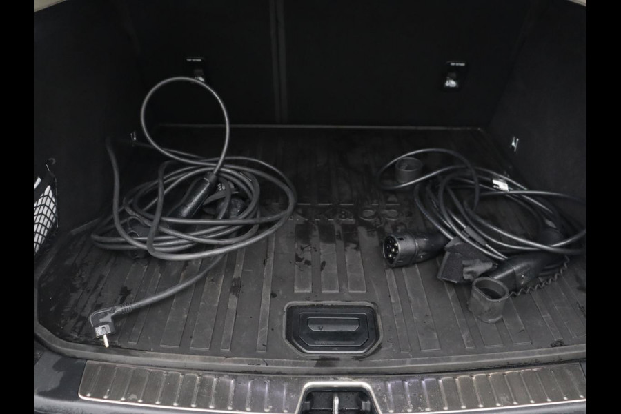 Lynk & Co 01 1.5 Plug In | 19.600 km NAP | Panoramadak | Infinity by Harman | Camera | Adaptive cruise | Stoelverwarming | Carplay | Memory | Full LED | PHEV