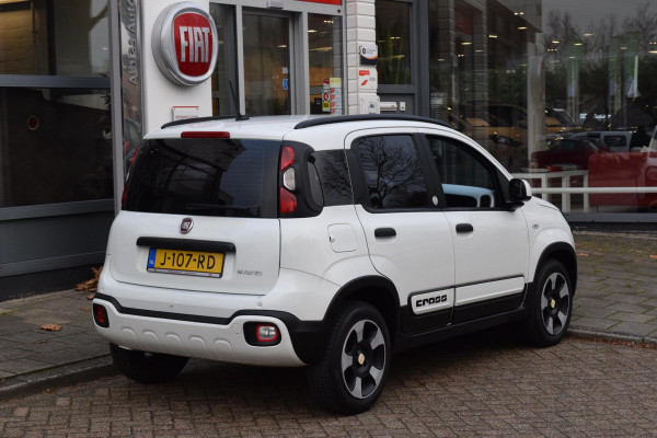 Fiat Panda 1.0 Hybrid Launch Edition|Cross|