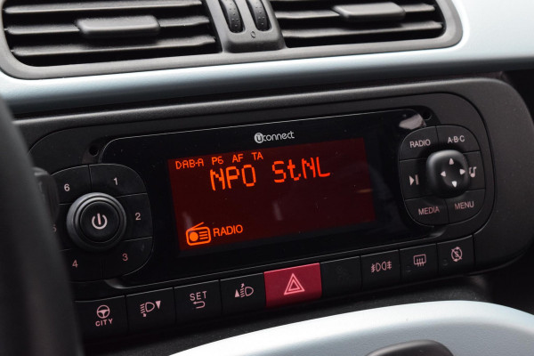 Fiat Panda 1.0 Hybrid Launch Edition|Cross|