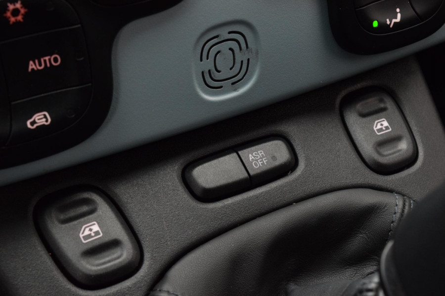 Fiat Panda 1.0 Hybrid Launch Edition|Cross|