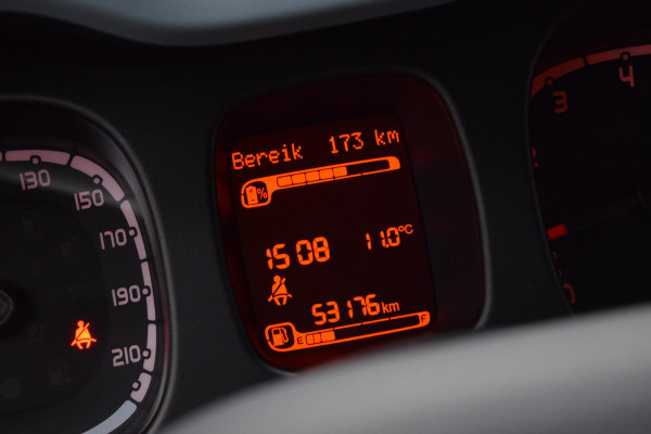 Fiat Panda 1.0 Hybrid Launch Edition|Cross|