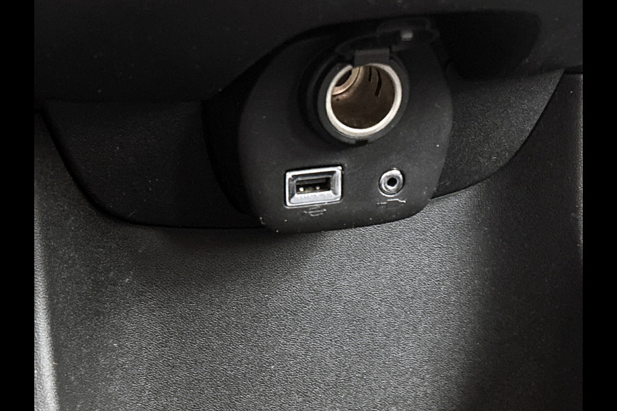 Toyota Aygo 1.0 VVT-i x-fun / Airconditioning / Elec. Pakket / Radio-Usb / Bluetooth / Apk 10-2026