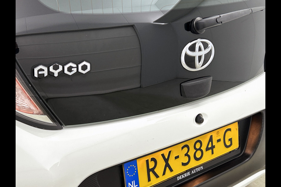 Toyota Aygo 1.0 VVT-i x-fun / Airconditioning / Elec. Pakket / Radio-Usb / Bluetooth / Apk 10-2026