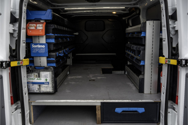 Ford Transit Custom 2.0 TDCI L1H1 | Volledig ingericht | Airco | Cruise | 3-zits
