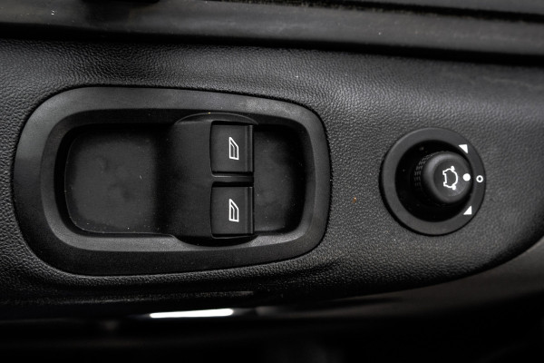 Ford Transit Custom 2.0 TDCI L1H1 | Volledig ingericht | Airco | Cruise | 3-zits