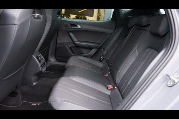 CUPRA Leon 1.5 eTSI VZ AUTOMAAT-AMBIANCE-BEATS-CAMERA-FULL LED-KEYLESS-PANORAMA