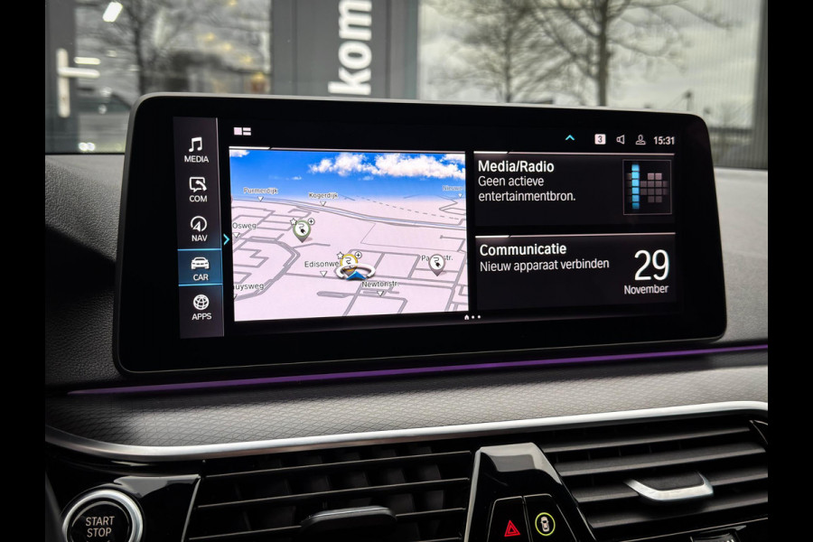 BMW 5 Serie Touring 530e Business Edition Plus M-Sport|Panorama|Shadow|Trekhaak|Stoel/stuurverwarming