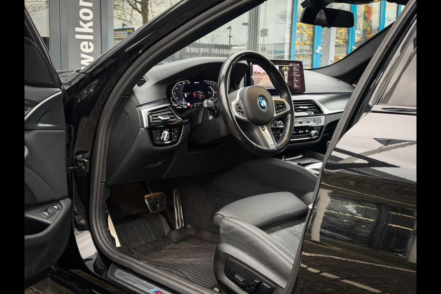BMW 5 Serie Touring 530e Business Edition Plus M-Sport|Panorama|Shadow|Trekhaak|Stoel/stuurverwarming