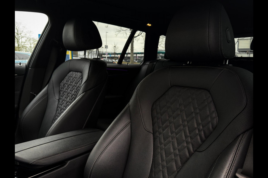 BMW 5 Serie Touring 530e Business Edition Plus M-Sport|Panorama|Shadow|Trekhaak|Stoel/stuurverwarming