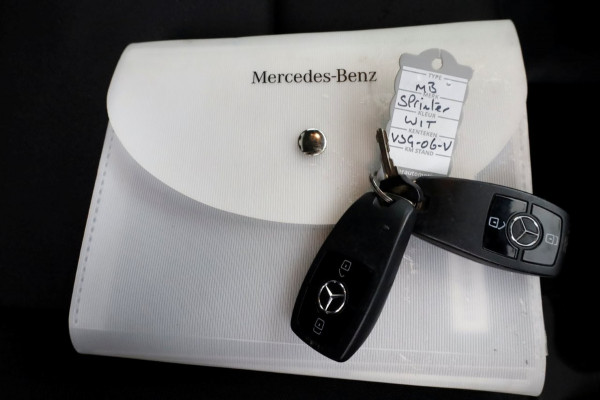 Mercedes-Benz Sprinter 515 CDI 150pk 9G Automaat Bakwagen met laadklep en zijdeur B224/H224 10-2022