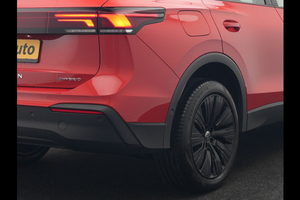 Volkswagen Tiguan 1.5 eHybrid Life Edition Plug In Hybrid 204pk Dealer O.H. PHEV | Adaptive Cruise | 360 Camera | Sportstoelen & Stuur Verwarmd | Standkachel | 19"L.M | Apple Carplay | LED Koplampen | Virtual | Blis | DAB |
