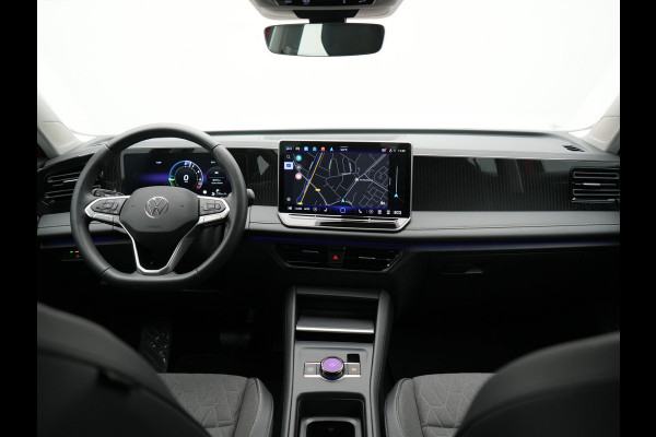 Volkswagen Tiguan 1.5 eHybrid Life Edition Plug In Hybrid 204pk Dealer O.H. PHEV | Adaptive Cruise | 360 Camera | Sportstoelen & Stuur Verwarmd | Standkachel | 19"L.M | Apple Carplay | LED Koplampen | Virtual | Blis | DAB |