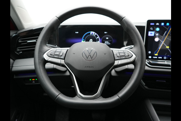 Volkswagen Tiguan 1.5 eHybrid Life Edition Plug In Hybrid 204pk Dealer O.H. PHEV | Adaptive Cruise | 360 Camera | Sportstoelen & Stuur Verwarmd | Standkachel | 19"L.M | Apple Carplay | LED Koplampen | Virtual | Blis | DAB |