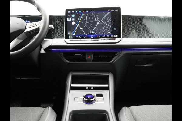 Volkswagen Tiguan 1.5 eHybrid Life Edition Plug In Hybrid 204pk Dealer O.H. PHEV | Adaptive Cruise | 360 Camera | Sportstoelen & Stuur Verwarmd | Standkachel | 19"L.M | Apple Carplay | LED Koplampen | Virtual | Blis | DAB |