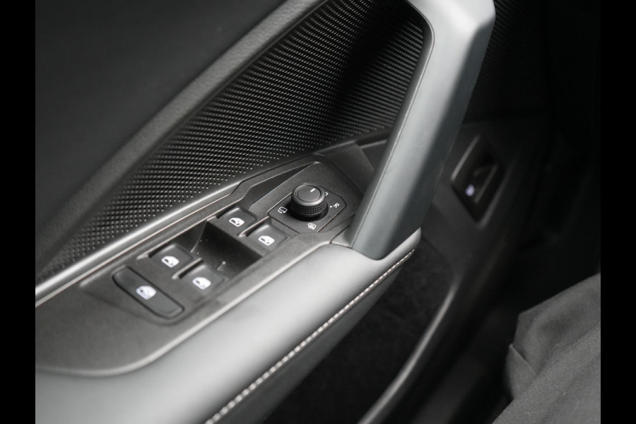 Volkswagen Tiguan 1.5 eHybrid Life Edition Plug In Hybrid 204pk Dealer O.H. PHEV | Adaptive Cruise | 360 Camera | Sportstoelen & Stuur Verwarmd | Standkachel | 19"L.M | Apple Carplay | LED Koplampen | Virtual | Blis | DAB |