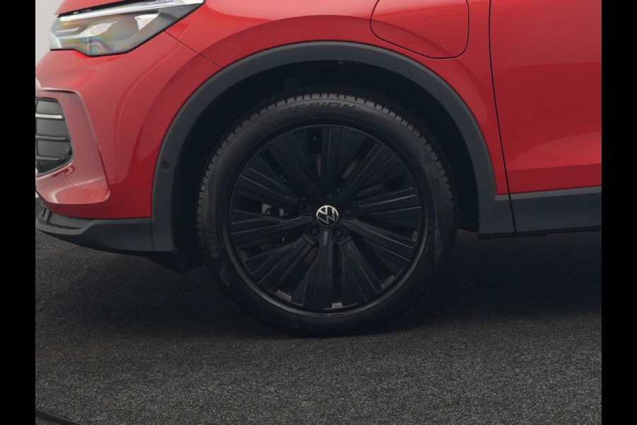 Volkswagen Tiguan 1.5 eHybrid Life Edition Plug In Hybrid 204pk Dealer O.H. PHEV | Adaptive Cruise | 360 Camera | Sportstoelen & Stuur Verwarmd | Standkachel | 19"L.M | Apple Carplay | LED Koplampen | Virtual | Blis | DAB |