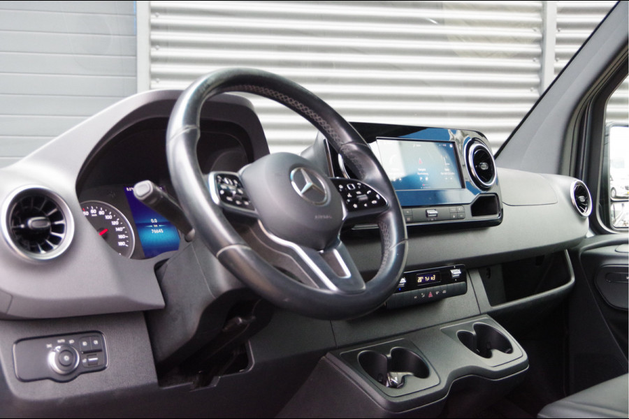 Mercedes-Benz Sprinter 319 3.0 CDI V6 L2H2 AUT. LED, 360 CAMERA, LEDER, TREKHAAK, MBUX10'', STOELVERWARMING, NAVI, CRUISE, CLIMA, PARKEERSENSOREN