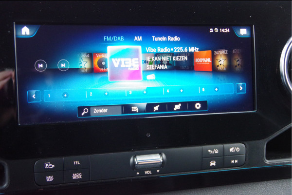 Mercedes-Benz Sprinter 319 3.0 CDI V6 L2H2 AUT. LED, 360 CAMERA, LEDER, TREKHAAK, MBUX10'', STOELVERWARMING, NAVI, CRUISE, CLIMA, PARKEERSENSOREN