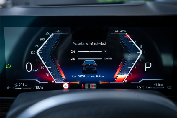 BMW X5 xDrive50e - M Sport | Panorama | H&K | Memory | 360 Camera