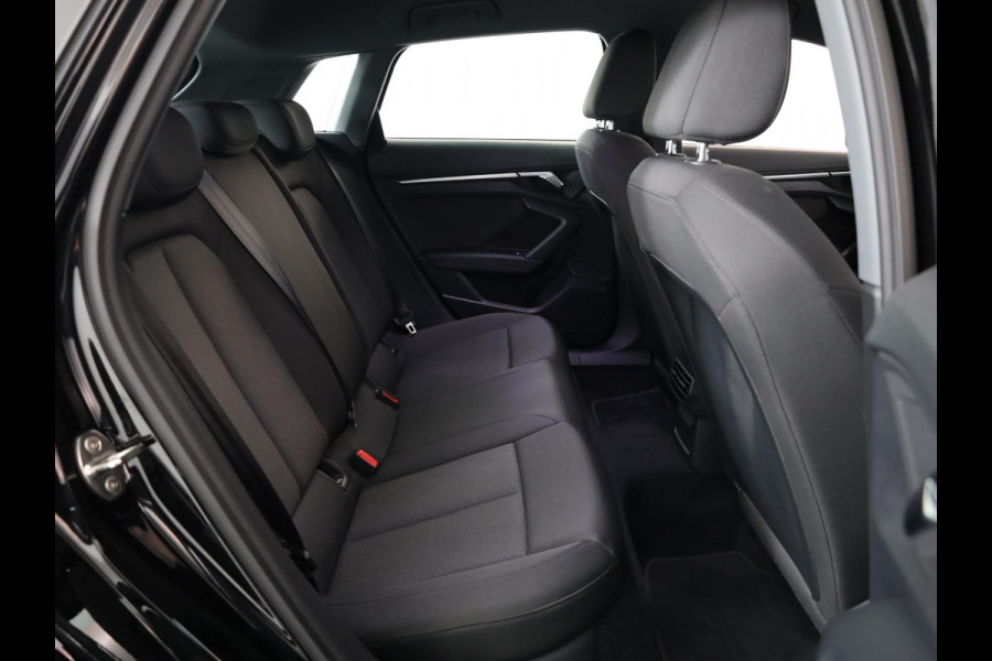 Audi A3 Sportback 30 TFSI Pro Line 110 pk S-tronic | Parkeersensoren achter | Cruise control | Apple Carplay/Android Auto | LED koplampen |