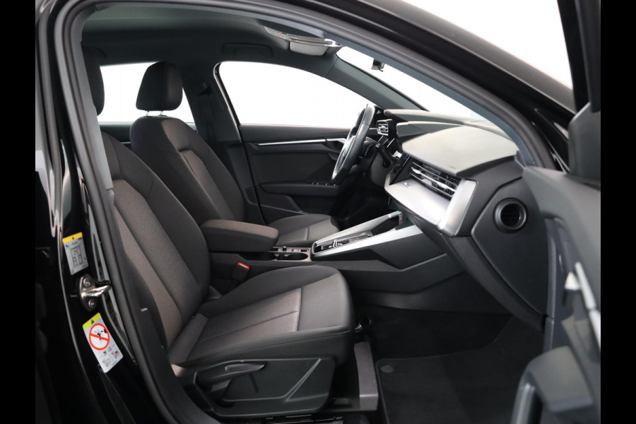 Audi A3 Sportback 30 TFSI Pro Line 110 pk S-tronic | Parkeersensoren achter | Cruise control | Apple Carplay/Android Auto | LED koplampen |