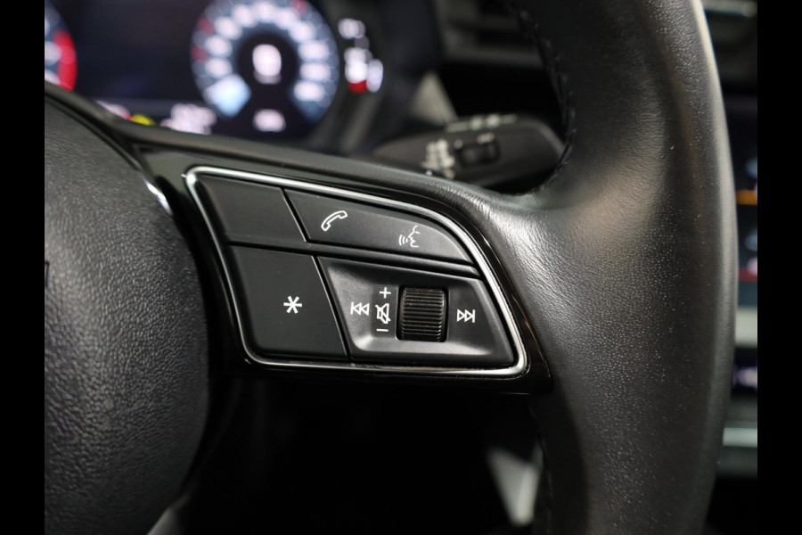 Audi A3 Sportback 30 TFSI Pro Line 110 pk S-tronic | Parkeersensoren achter | Cruise control | Apple Carplay/Android Auto | LED koplampen |