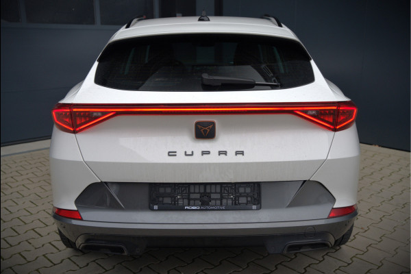 CUPRA Formentor 1.4 e-Hybrid Business | Stuurverwarming | Keyless | Adaptive Cruise Control | Navigatie | Parkeersensoren | Ambiance Verlichting | DAB | Climate Control