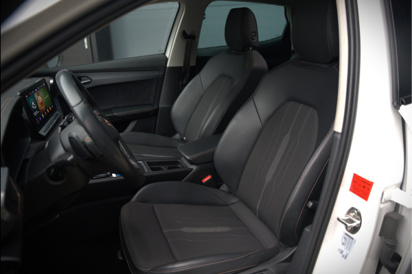 CUPRA Formentor 1.4 e-Hybrid Business | Stuurverwarming | Keyless | Adaptive Cruise Control | Navigatie | Parkeersensoren | Ambiance Verlichting | DAB | Climate Control