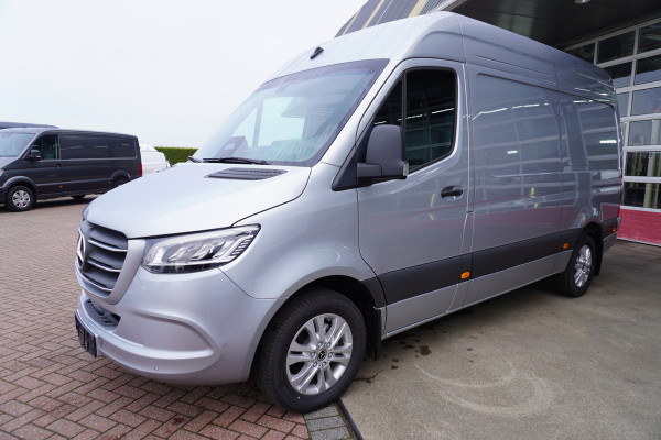 Mercedes-Benz Sprinter 319 CDI 191PK L2H2 Select Automaat nr. V113 | Airco | Cruise | Camera | LED
