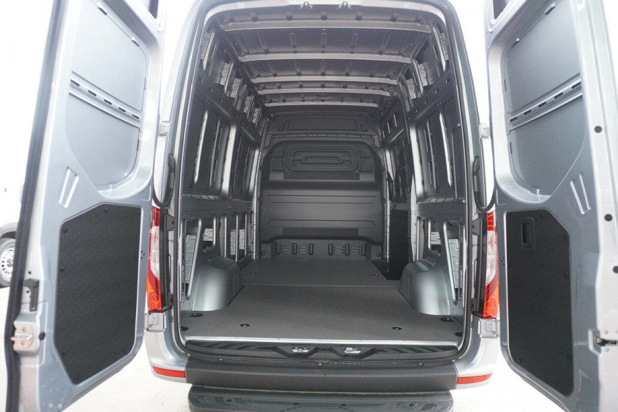 Mercedes-Benz Sprinter 319 CDI 191PK L2H2 Select Automaat nr. V113 | Airco | Cruise | Camera | LED