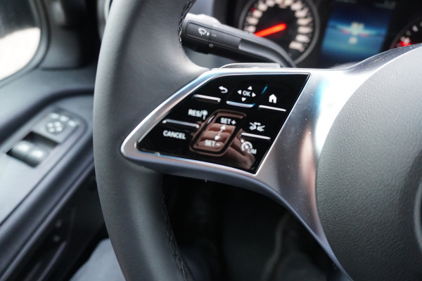 Mercedes-Benz Sprinter 319 CDI 191PK L2H2 Select Automaat nr. V113 | Airco | Cruise | Camera | LED