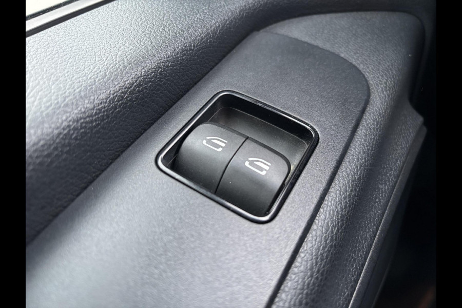 Mercedes-Benz Sprinter 211 1.9 CDI L2H2 FWD*ECC*CAMERA*3PERSOONS*