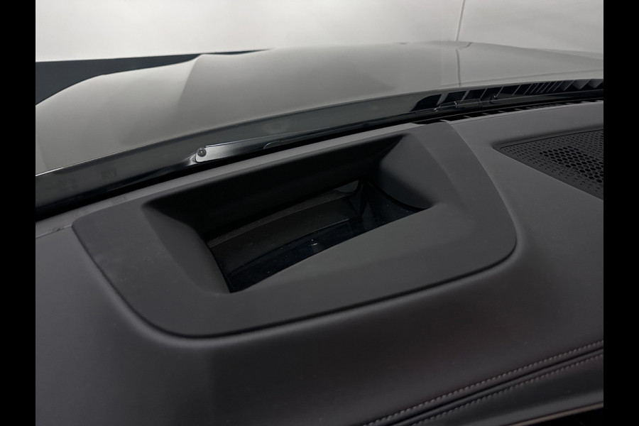 BMW X5 50e M-Pro Performance | M-Seats | M-Uitlaat | 360 Camera | ACC | Carbon | Indiv. Leder | Head-Up | Harman-Kardon | Keyless-Entry | 22'' | Trekhaak | Stoelventilatie | Iconic-Glow | M-Gordels | Zonwering | Stoelverwarming V+A | Rij-Assistent Pro |  Memory | Glaspook | Beker-Clima | Carplay | Draadloos Laden |