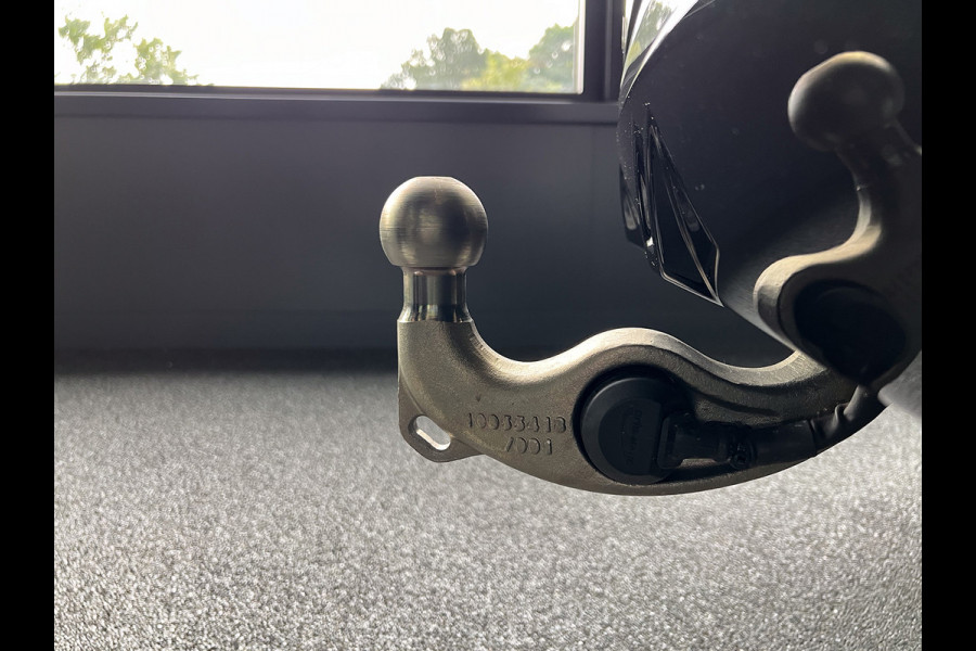 BMW X5 50e M-Pro Performance | M-Seats | M-Uitlaat | 360 Camera | ACC | Carbon | Indiv. Leder | Head-Up | Harman-Kardon | Keyless-Entry | 22'' | Trekhaak | Stoelventilatie | Iconic-Glow | M-Gordels | Zonwering | Stoelverwarming V+A | Rij-Assistent Pro |  Memory | Glaspook | Beker-Clima | Carplay | Draadloos Laden |