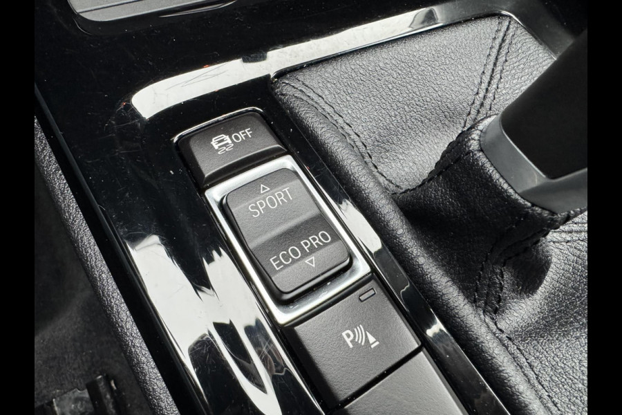 BMW X1 SDrive18i High Executive M-sport Panorama Led Keyless Leder+verwarming Cruise
