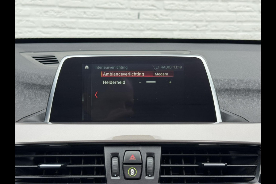 BMW X1 SDrive18i High Executive M-sport Panorama Led Keyless Leder+verwarming Cruise