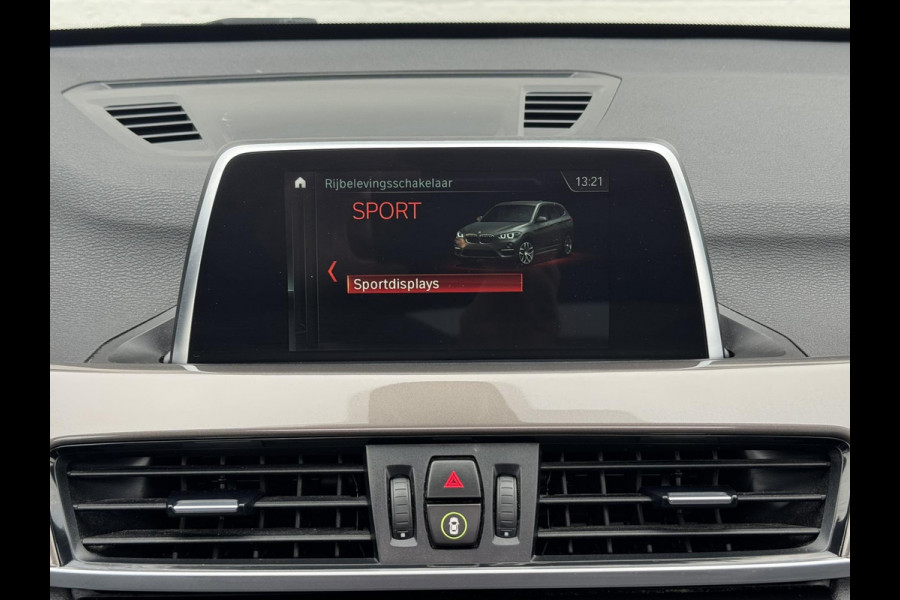 BMW X1 SDrive18i High Executive M-sport Panorama Led Keyless Leder+verwarming Cruise