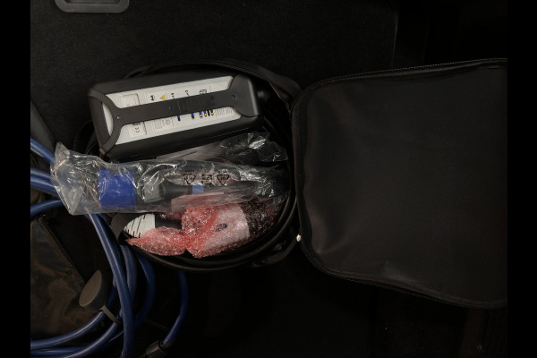 Ford Mustang Mach-E RWD 75 kWh (3-Fase) {SOH-93%} (INCL-BTW) Aut. *LUXURY-LEATHER | FULL-LED | DAB+ | DIGI-COCKPIT | KEYLESS | NAVI-FULLMAP | TOPVIEW | LANE-ASSIST | BLINDSPOT | CARPLAY | HEATED-COMFORTSEATS | PRIVACY-GLASS |TOWBAR | 18"ALU*