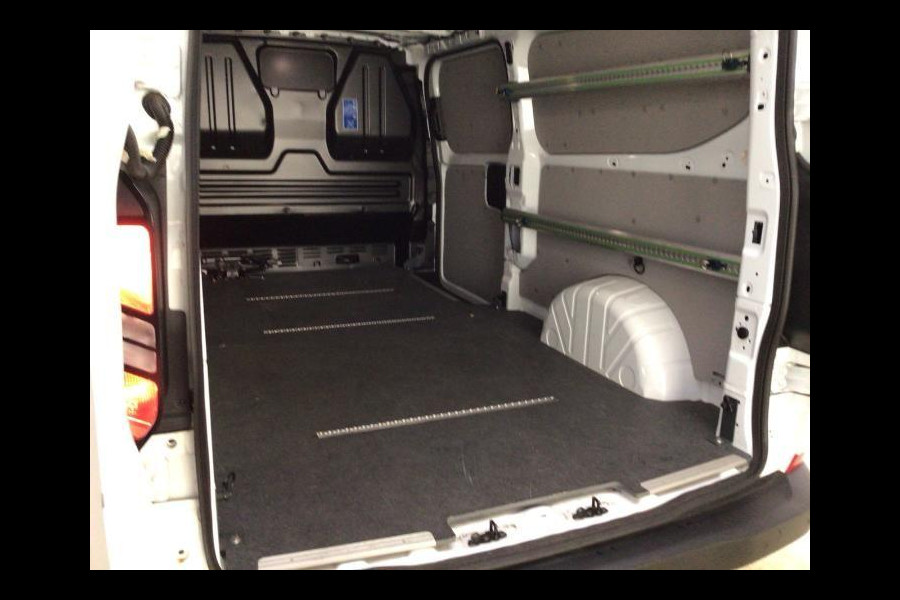 Ford Transit Custom 320 2.0 TDCI L2H1 Trend 136pk | Adaptieve Cruise | SYNC 4 Navigatie | Stoelverwarming | LED Koplampen | Verlengde fabrieksgarantie tot 10-2028