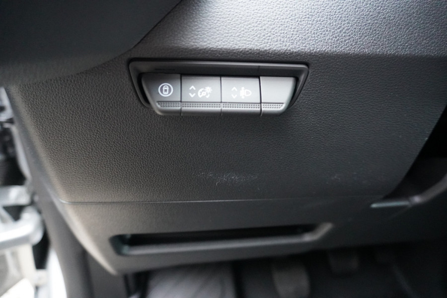 Renault Master T35 2.0 dCi 170PK L2H2 Extra nr. V156 | Airco | Navi | Cruise | Camera