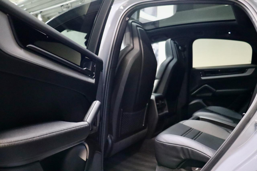Porsche Cayenne Coupé 3.0 E-Hybrid Artic|PANO|22inch|Display