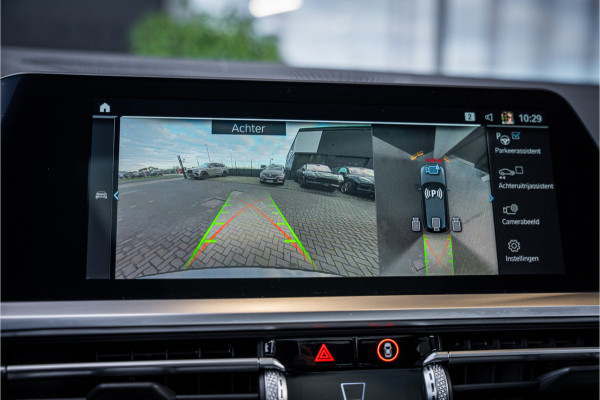 BMW 3 Serie Touring 330e xDrive High Executive - M Sport | Panorama | H&K | Memory | Elek. Trekhaak