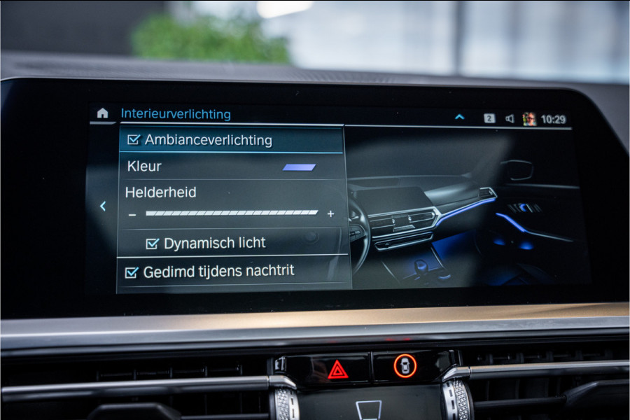 BMW 3 Serie Touring 330e xDrive High Executive - M Sport | Panorama | H&K | Memory | Elek. Trekhaak