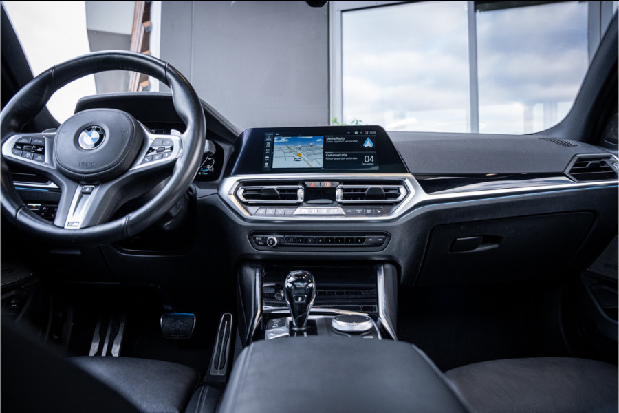 BMW 3 Serie Touring 330e xDrive High Executive - M Sport | Panorama | H&K | Memory | Elek. Trekhaak