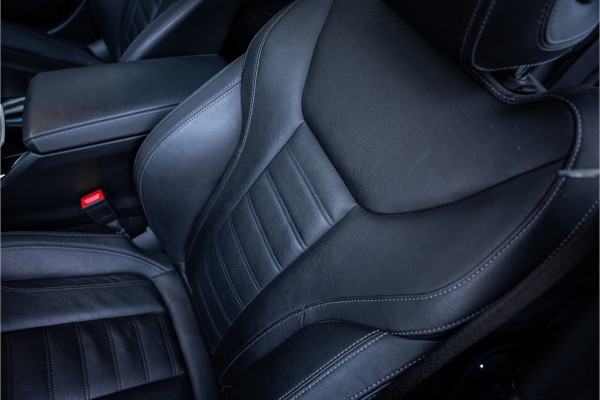 BMW 3 Serie Touring 330e xDrive High Executive - M Sport | Panorama | H&K | Memory | Elek. Trekhaak