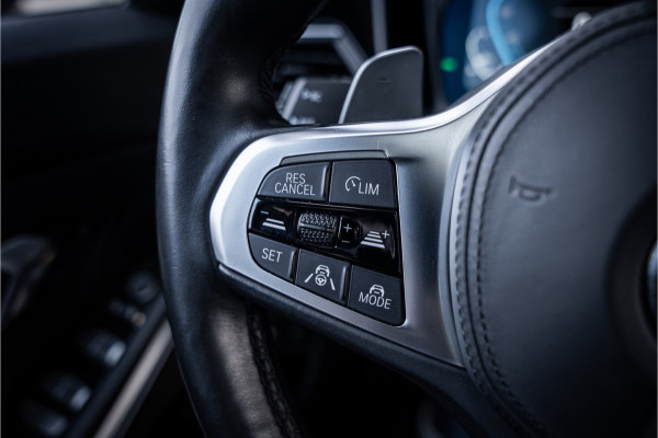 BMW 3 Serie Touring 330e xDrive High Executive - M Sport | Panorama | H&K | Memory | Elek. Trekhaak