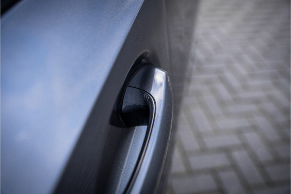 BMW 3 Serie Touring 330e xDrive High Executive - M Sport | Panorama | H&K | Memory | Elek. Trekhaak