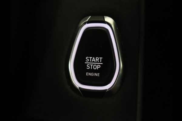 Lynk & Co 01 1.5 Plug In | Trekhaak | Panoramadak | Infinity by Harman | Camera | Adaptive cruise | Stoelverwarming | Carplay | Memory | Full LED | PHEV