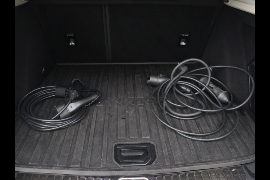 Lynk & Co 01 1.5 Plug In | Trekhaak | Panoramadak | Infinity by Harman | Camera | Adaptive cruise | Stoelverwarming | Carplay | Memory | Full LED | PHEV