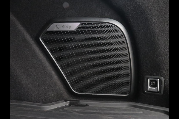 Lynk & Co 01 1.5 Plug In | Trekhaak | Panoramadak | Infinity by Harman | Camera | Adaptive cruise | Stoelverwarming | Carplay | Memory | Full LED | PHEV